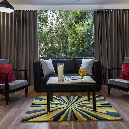 Oyo 76438 Hotel Aps Inn-2
