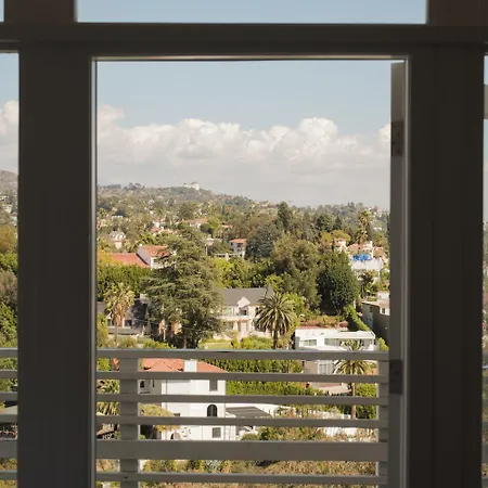 Hollywood Hills Hotel-3