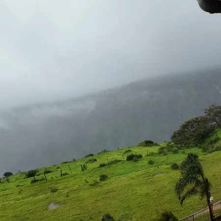 Mountain Breeze Resort, Mahabaleshwar-3
