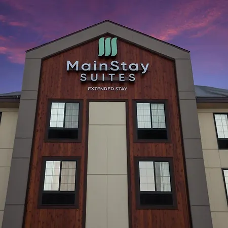 Mainstay Suites Gaylord-2