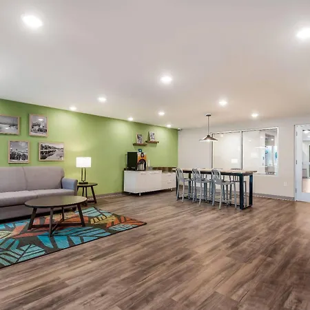 Woodspring Suites Tampa Airport North Veterans Expressway-3