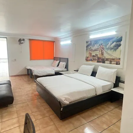 Hotel Sun N Step Club-3