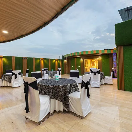 Hotel Arch Plaza At Yashobhoomi By Arch Group-3