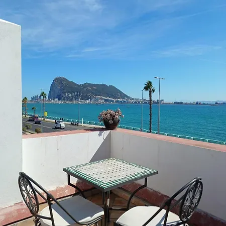 Gibraltar Views Guest House-3