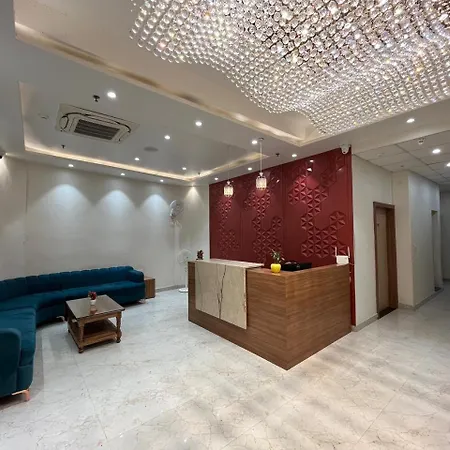 Hotel Satsang Grand-3