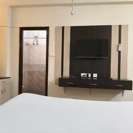 Hitech Shilparamam Guest House-3