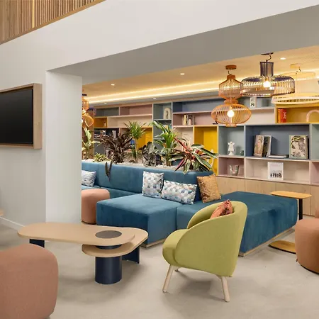 Hampton By Hilton Paris Charles De Gaulle Airport-3