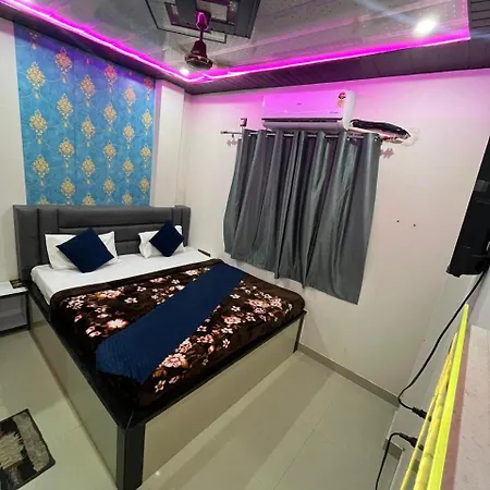 Neelkanth Pg House-3