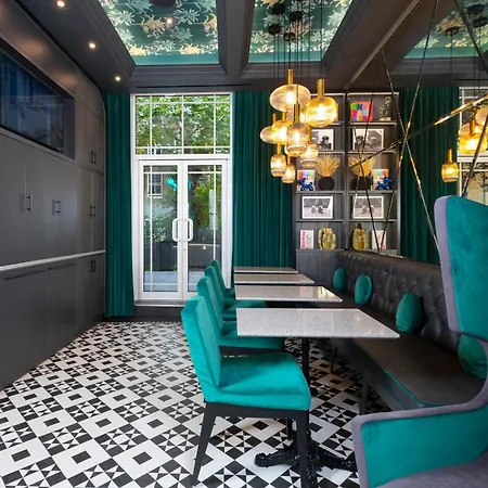 Brit Hotels Earls Court-2
