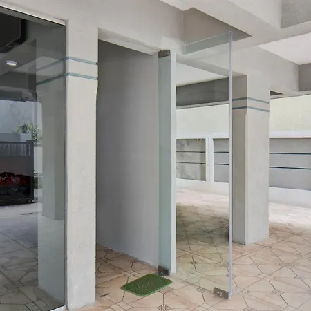 Townhouse Oak Sapphire Star Chappan Market-3