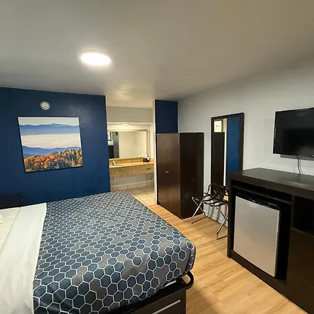 Galaxy Inn & Suites-3