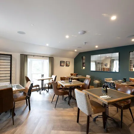 Basset Arms, Portreath, Cornwall-2