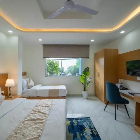 Krishna Abode By Perfect Stayz Near Prem Mandir With Parking-3