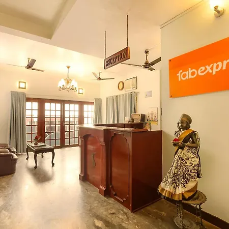 Fabhotel Santhi Inn - 500 Meters From Promenade Beach-3