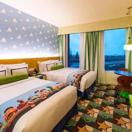 Toy Story Hotel-3
