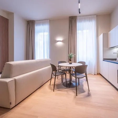 Oriana Homel Milano-2