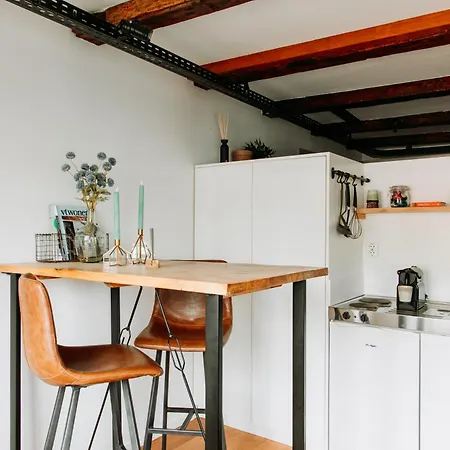Bed And Breakfast Pakhuis Maassluis-2