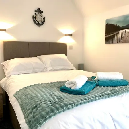 Porthcawl Heritage Guest House-3