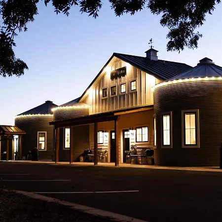 Silo Stay Near Zion / Sleeps 5 / Hot Springs Nearby / Sand Hollow-2