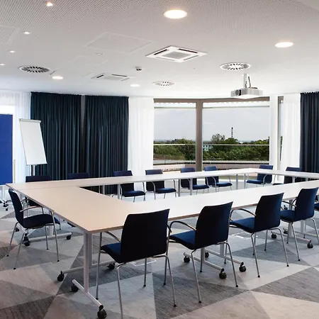 Holiday Inn Express&Suites Monheim am Rhein by IHG-2