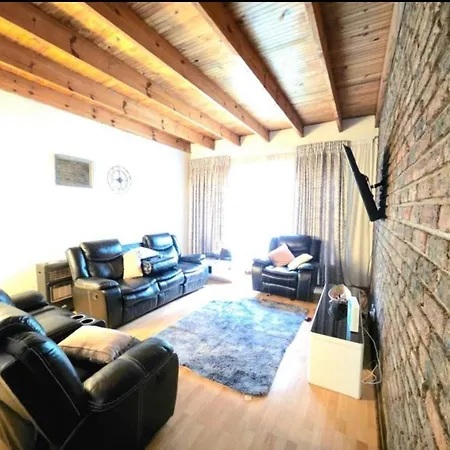 Flora Gardens Guest House-3