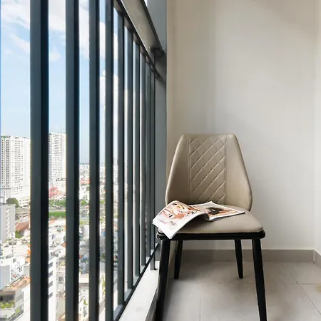 Smile Home - Soho Apartment Balcony - Modern Comfortable-2