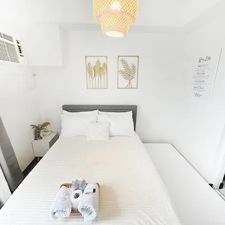 Zinnia Towers 1Br Condo With Ps4 Karaoke Netflix & Swimming Pool-3