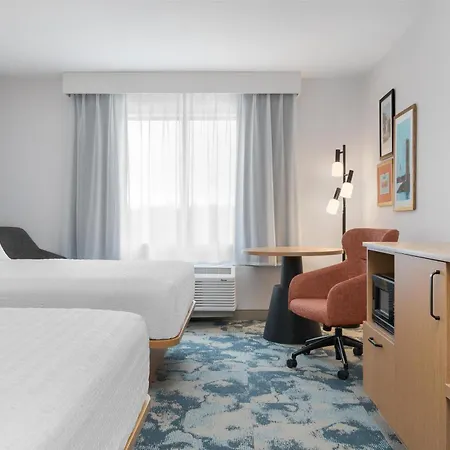 Hampton Inn & Suites Alpena-3