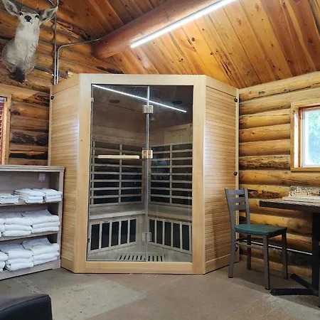 Elk Antler Inn-3