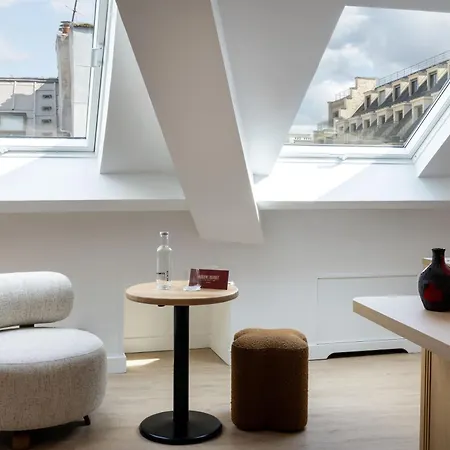 Madame Drouot & Spa - Opera-2