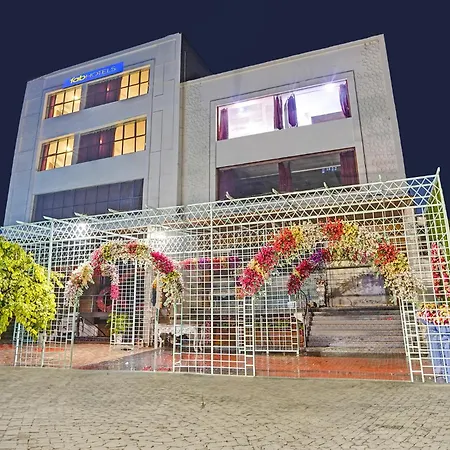 Fabhotel Golden Rivaah-3
