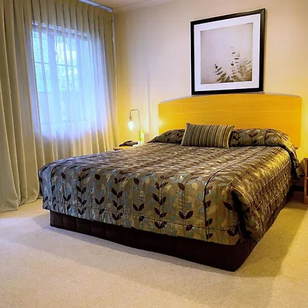 Greenlane Manor Motel-2