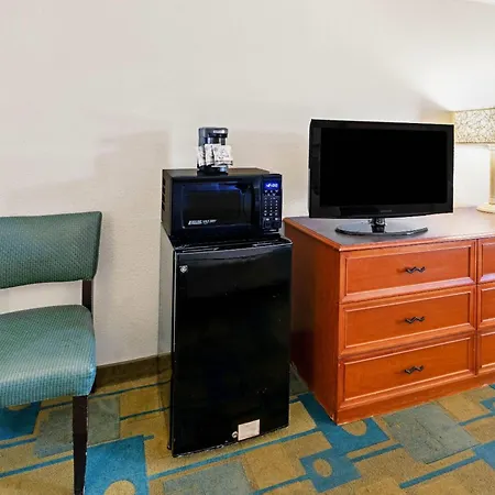 Travelodge By Wyndham Phoenix North-3