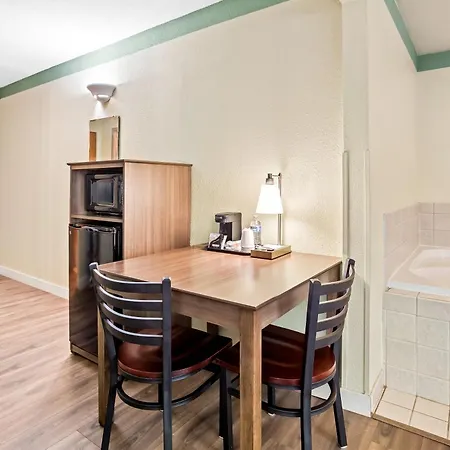 Guesthouse Inn & Suites Kelso/Longview-3