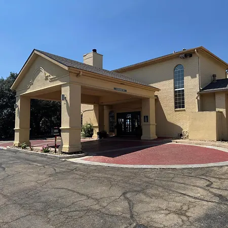 Days Inn By Wyndham Georgetown-2