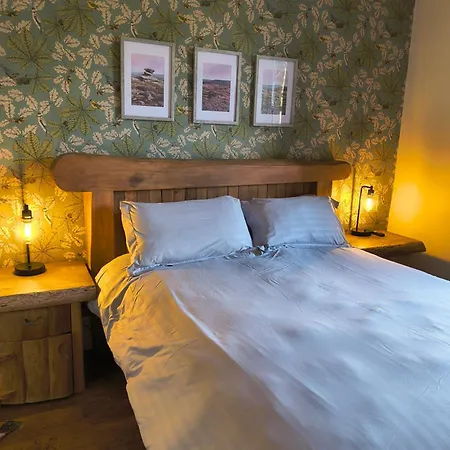 The Little John Hathersage-2
