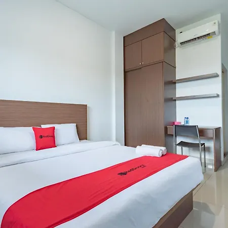 Reddoorz Plus Near Kepri Mall-3