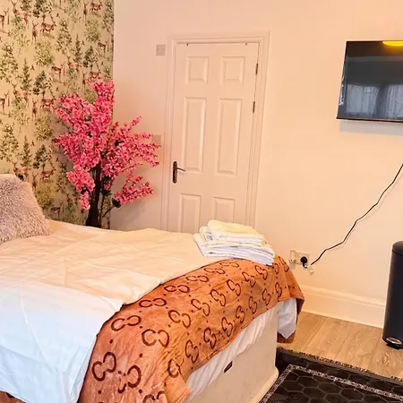Panthea Home-2