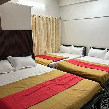 Hotel Guest Inn-3