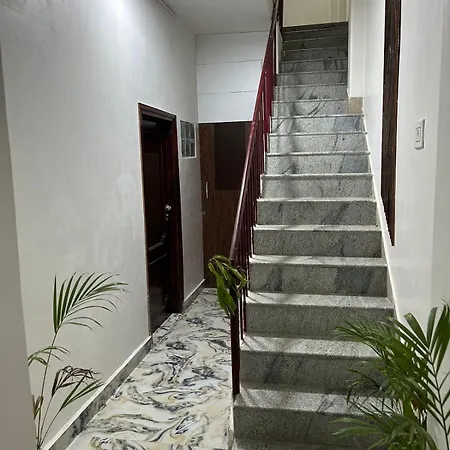 Hotel Guest Inn-3