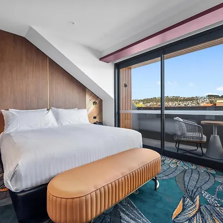 George Hotel Launceston-2