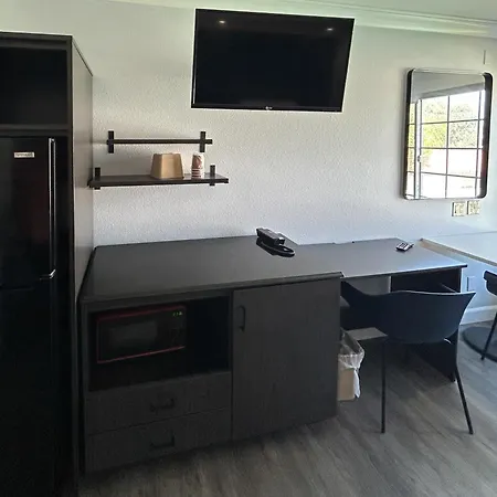 Studio 6 Suites Buena Park Ca Anahiem Near Maingate Knotts-3