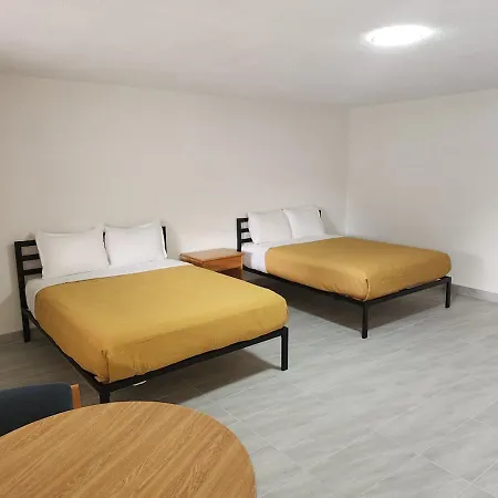 Economy Inn-3
