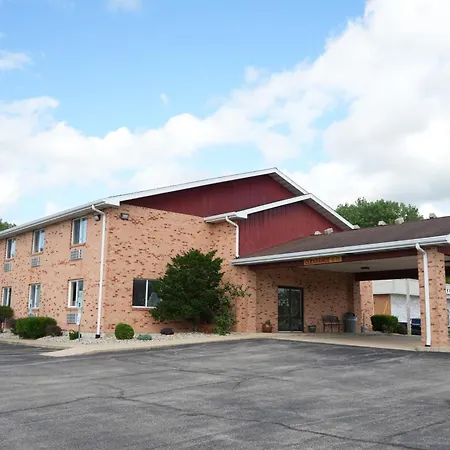 Watseka 24 Inn & Suites-3