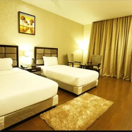 Hotel Golden Palm-3