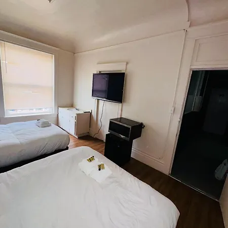 Riviera Hotel-2