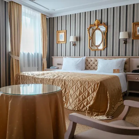 Imperial Hotel & Restaurant-3