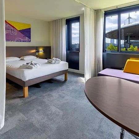 Novotel Suites Paris Stade de France-3