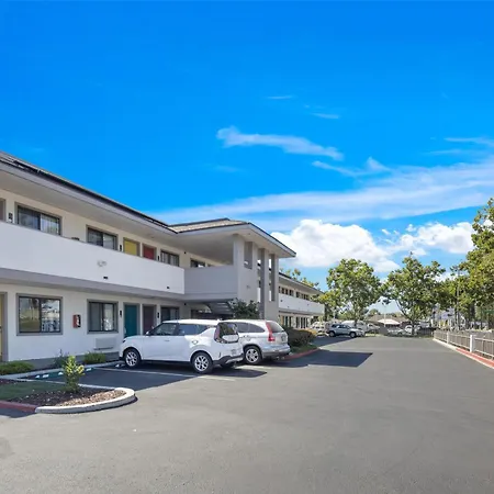 Signature Inn San Jose-3