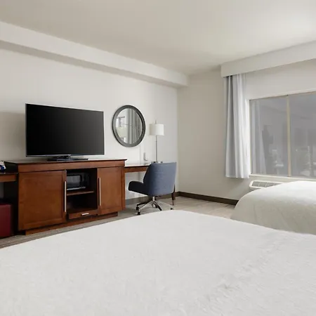 Hampton Inn & Suites Palmdale-2